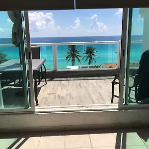 Penthouse Frente Al Mar Apartamento Cancún